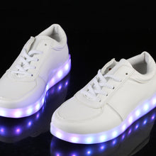 Load image into Gallery viewer, Led luminous Shoes Outdoor children