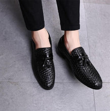 Load image into Gallery viewer, Tassel Men&#39;s Dress Flats